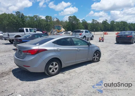 2015 Hyundai Elantra Se z USA, uszkodzony, nr VIN 5NPDH4AE3FH647113